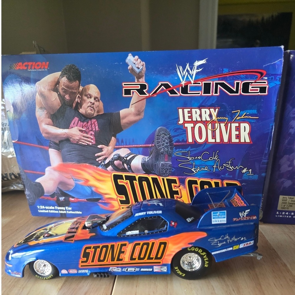 Action WWF Stone Cold Steve Austin Jerry Toliver 2000‎ Camaro Funny Car 1:24